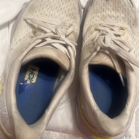 HOKA- size 6.5 - Picture 4 of 4